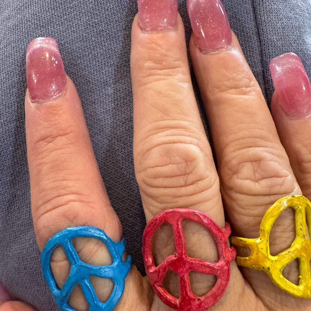 Colorful Peace Sign Rings - Blue, Red, Yellow, Green - Picture 2 of 3
